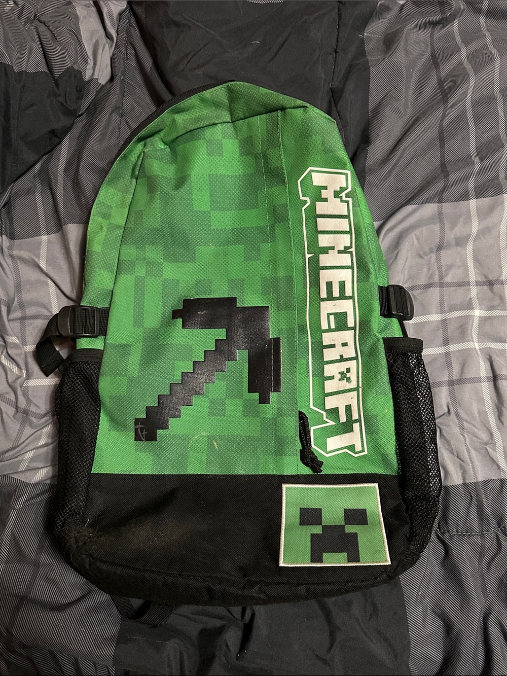 Minecraft Green Pixel Pickaxe Backpack